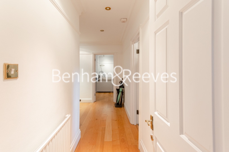 3 bedrooms flat to rent in King Henrys Road, Hampstead, NW3-image 9