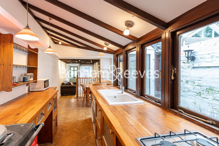 2 bedrooms flat to rent in Perrins lane, Hampstead, NW3-image 9