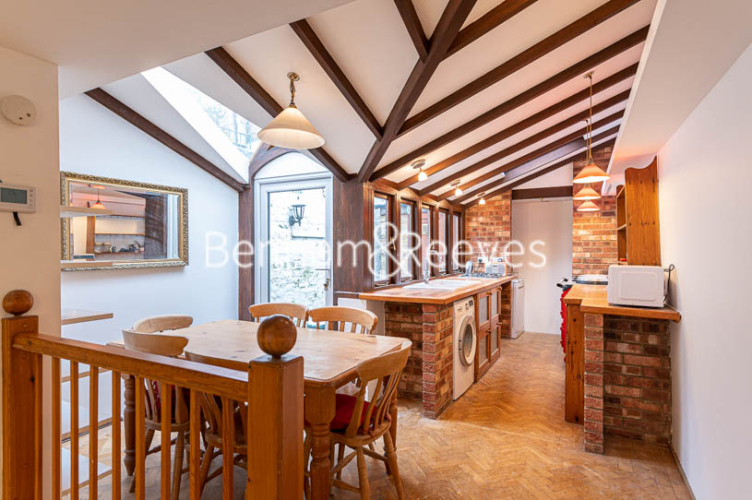 2 bedrooms flat to rent in Perrins lane, Hampstead, NW3-image 10