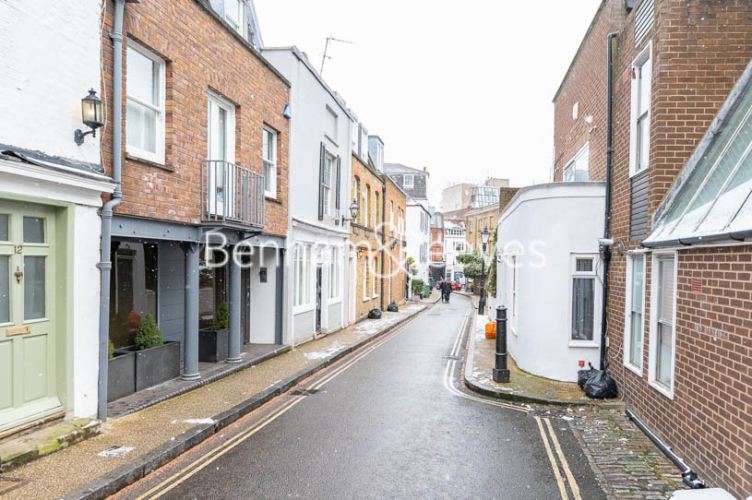 2 bedrooms flat to rent in Perrins lane, Hampstead, NW3-image 13