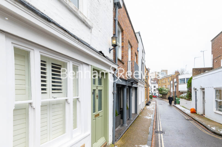 3 bedrooms flat to rent in Perrins lane, Hampstead, NW3-image 15