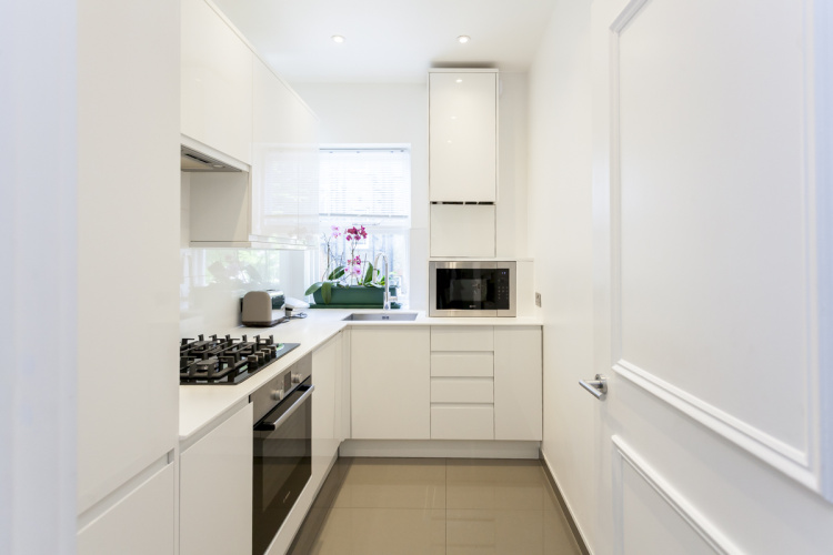 3 bedrooms flat to rent in Goldhurst Terrace, South Hampstead, NW6-image 2