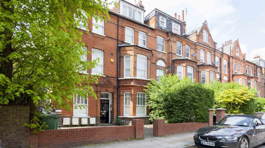 3 bedrooms flat to rent in Goldhurst Terrace, South Hampstead, NW6-image 5