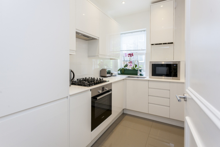 3  bedrooms flat to rent in Goldhurst Terrace, South Hampstead, NW6-image 7