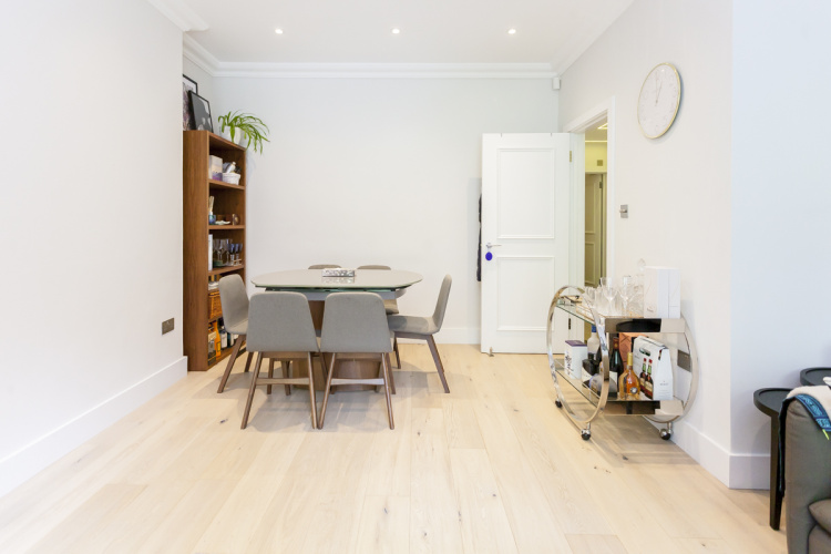 3  bedrooms flat to rent in Goldhurst Terrace, South Hampstead, NW6-image 27