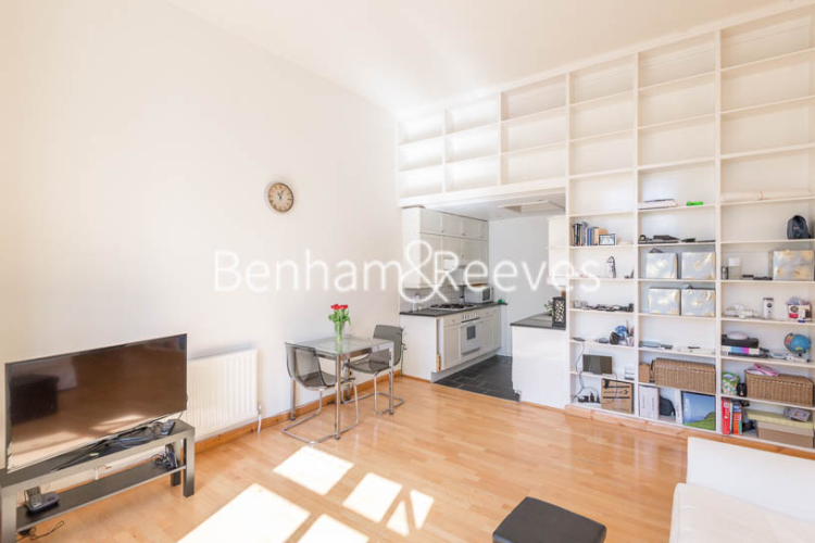 1  bedroom flat to rent in Upper Park Road, Belsize Park, NW3-image 2