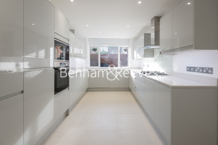 4 bedrooms house to rent in Harley Road, Hampstead, NW3-image 2