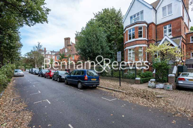 1  bedroom flat to rent in Well Walk, Hampstead, NW3-image 5