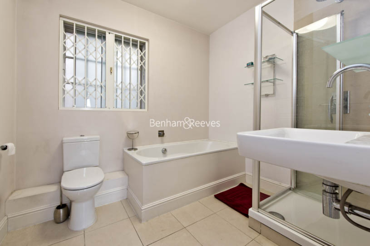 1  bedroom flat to rent in St Georges Court, Brompton Road, SW3-image 4