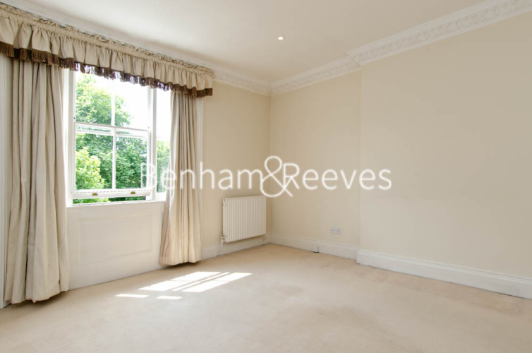 3  bedrooms flat to rent in Onslow Gardens, South Kensington, SW7-image 1
