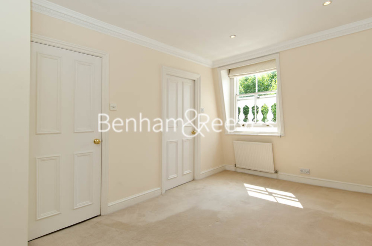 3  bedrooms flat to rent in Onslow Gardens, South Kensington, SW7-image 2