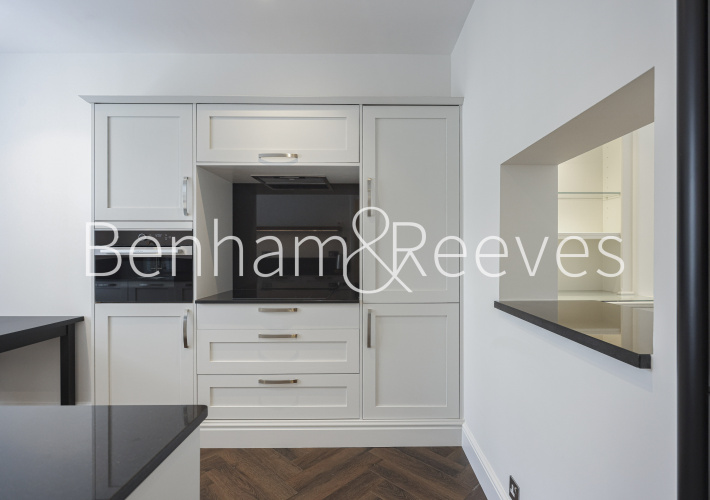 1  bedroom flat to rent in The Marlborough, Walton Street, Chelsea SW3-image 10