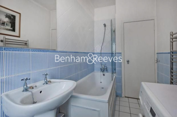 Studio flat to rent in Nell Gwynn House, Sloane Avenue, SW3-image 4