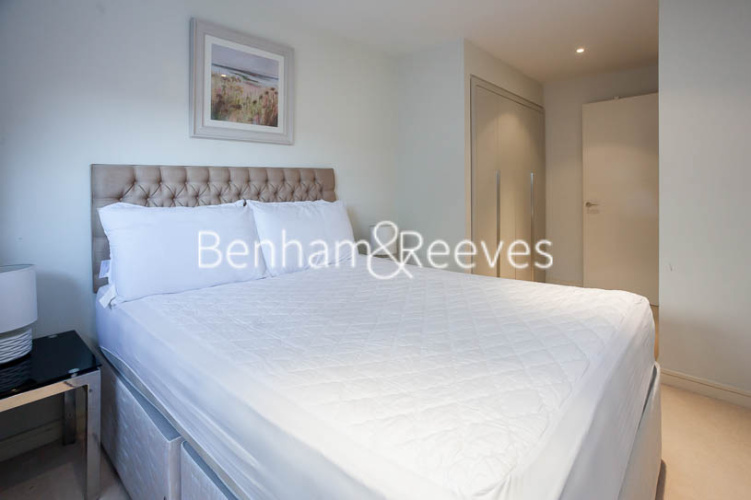 1  bedroom flat to rent in Caro Point, Grosvenor Waterside, Victoria SW1-image 4