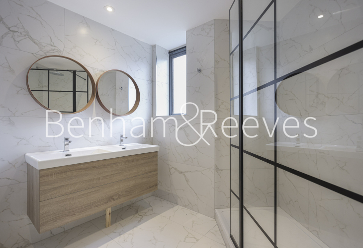 2  bedrooms flat to rent in Chelsea Gate Apartments, Ebury Bridge Road, SW1W-image 8
