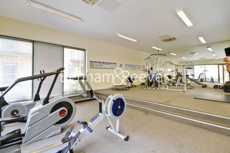 2  bedrooms flat to rent in Chelsea Gate Apartments, Ebury Bridge Road, SW1W-image 10