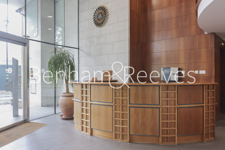 2  bedrooms flat to rent in Chelsea Gate Apartments, Ebury Bridge Road, SW1W-image 11