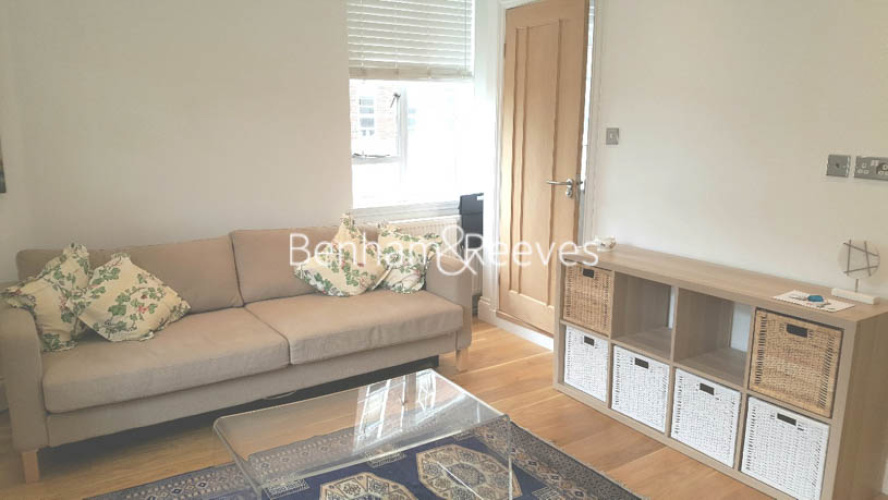 1  bedroom flat to rent in Nell Gwynn House, Sloane Avenue, SW3-image 1