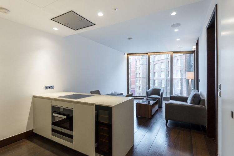 1  bedroom flat to rent in King's Gate Walk, Victoria SW1-image 3
