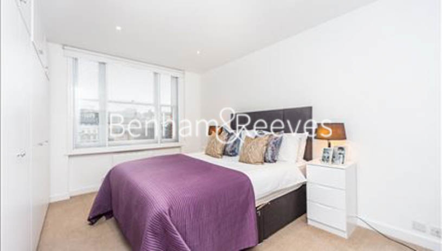2  bedrooms flat to rent in Hill Street Apartments, Mayfair, W1-image 3