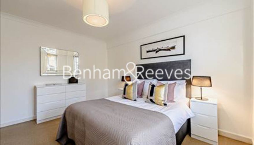 1 bedroom flat to rent in Hill Street, Mayfair, W1-image 3