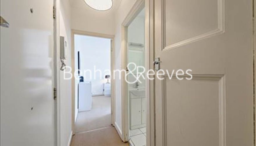 1 bedroom flat to rent in Hill Street, Mayfair, W1-image 9
