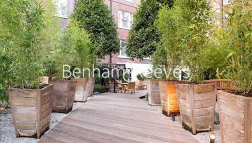 1 bedroom flat to rent in Hill Street, Mayfair, W1-image 10