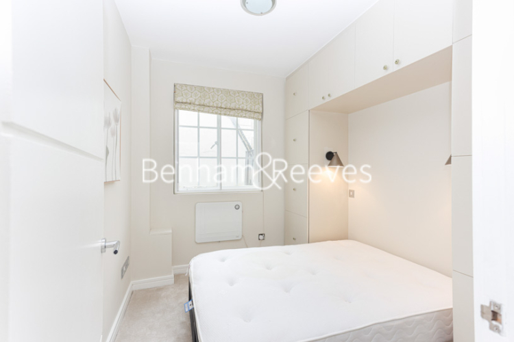 2 bedrooms flat to rent in St. George’s Court Brompton Road SW3-image 8