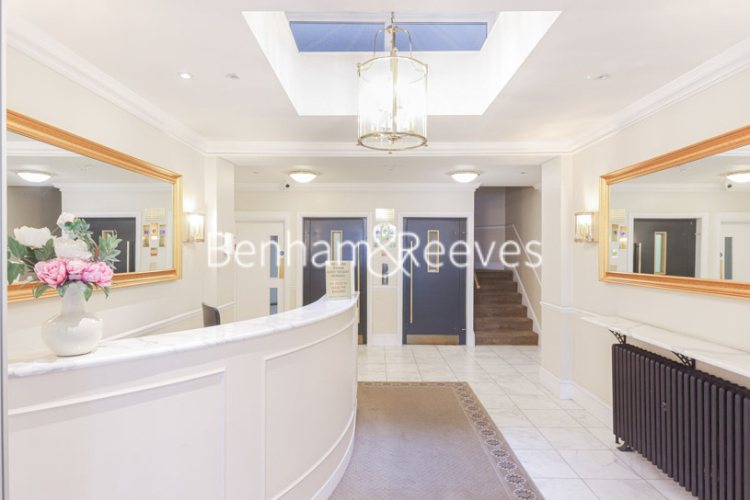 2 bedrooms flat to rent in St. George’s Court Brompton Road SW3-image 12