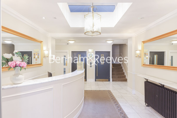 2  bedrooms flat to rent in St. George’s Court Brompton Road SW3-image 12