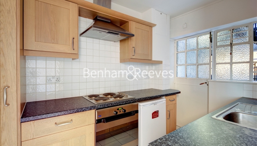 2 bedrooms flat to rent in Pelham Court, Fulham Road, Chelsea SW3-image 2
