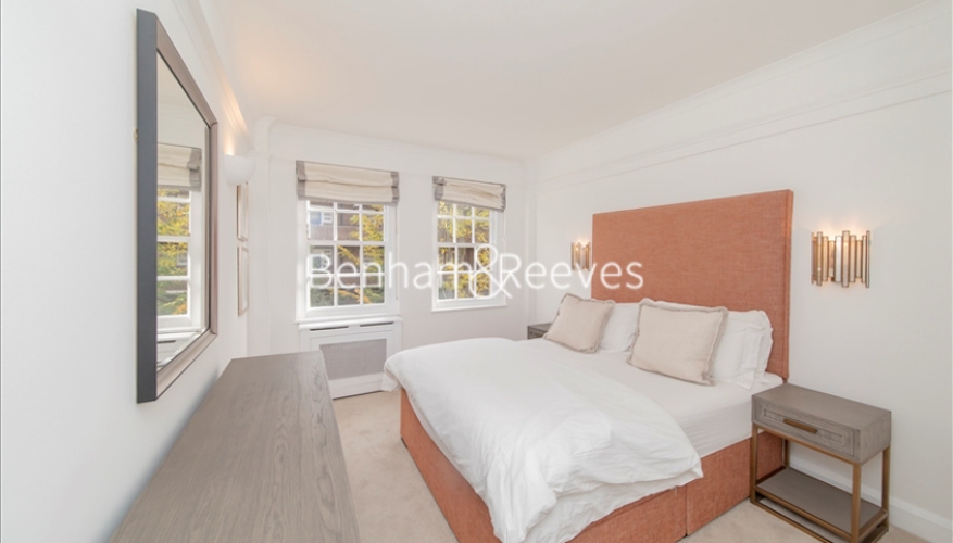 2  bedrooms flat to rent in Pelham Court, Fulham Road, Chelsea SW3-image 4