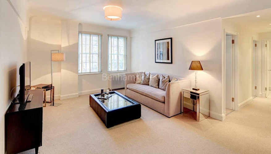 2 bedrooms flat to rent in Pelham Court, Fulham Road, Chelsea, SW3-image 1