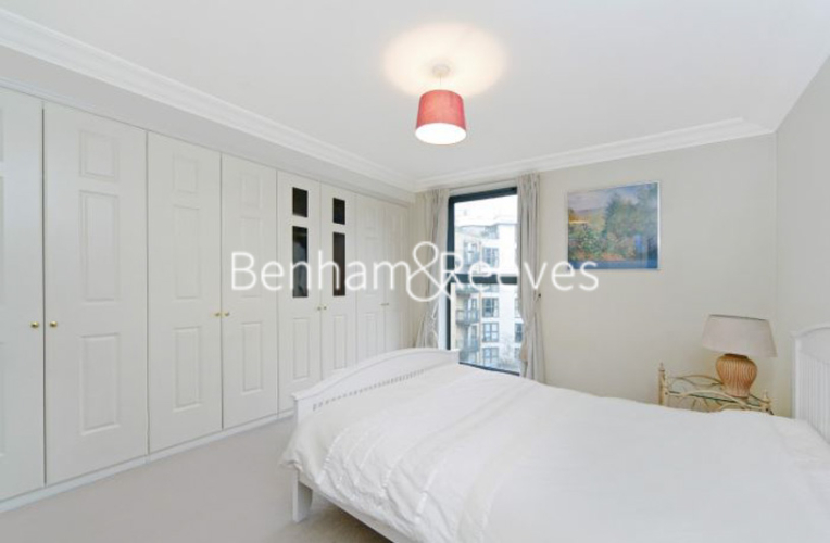 1 bedroom flat to rent in Chelsea Gate Ebury Bridge Road SW1-image 3