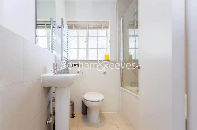 2  bedrooms flat to rent in Pelham Court, Fulham Road, Chelsea, SW3-image 4