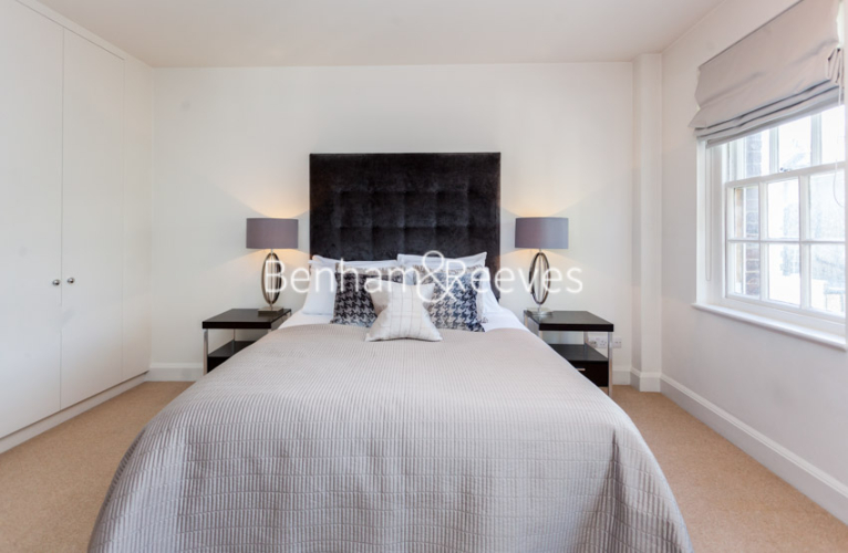 2  bedrooms flat to rent in Pelham Court, Fulham Road, Chelsea, SW3-image 8