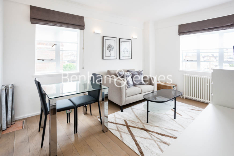 1 bedroom(s) flat to rent in Nell Gwynn House, Sloane Avenue, SW3-image 1