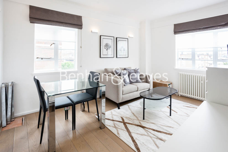 1  bedroom flat to rent in Nell Gwynn House, Sloane Avenue, SW3-image 1