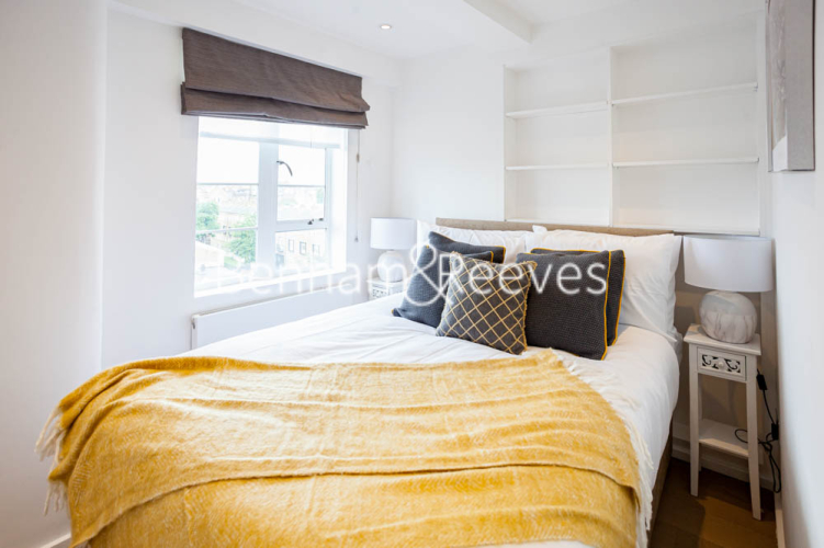1  bedroom flat to rent in Nell Gwynn House, Sloane Avenue, SW3-image 3