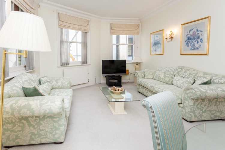 2 bedrooms flat to rent in Grosvenor Crescent Mews, Belgravia, SW1X-image 2