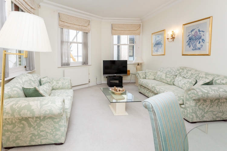 2  bedrooms flat to rent in Grosvenor Crescent Mews, Belgravia, SW1X-image 2