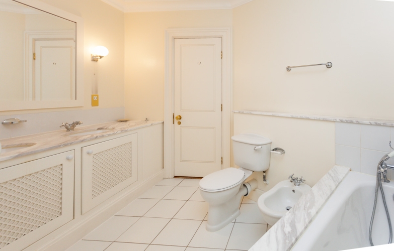 2  bedrooms flat to rent in Grosvenor Crescent Mews, Belgravia, SW1X-image 7