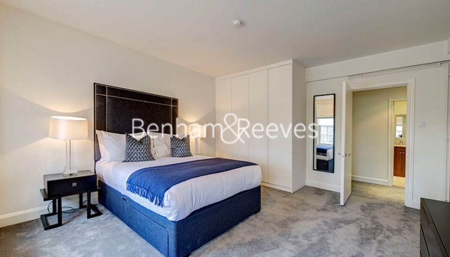 2  bedrooms flat to rent in Pelham Court, Fulham Road, Chelsea, SW3-image 3