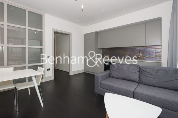 Studio flat to rent in Victoria Street, Victoria, SW1H-image 1