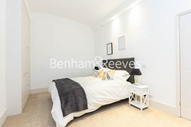 1 bedroom flat to rent in Montpelier Walk, Knightsbridge, SW7-image 4