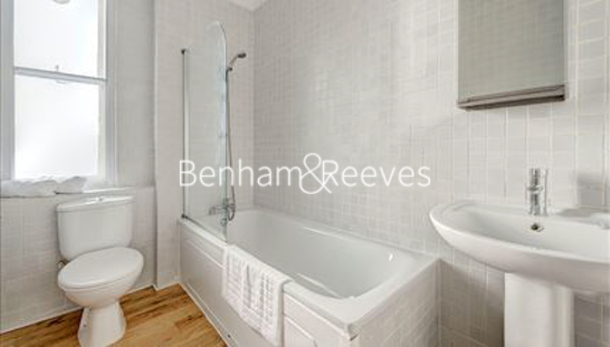 Studio flat to rent in Hill Street, Mayfair, W1J-image 4