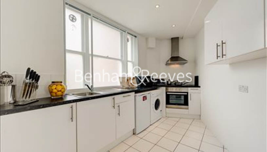 2  bedrooms flat to rent in Hill Street, Mayfair, W1J-image 1