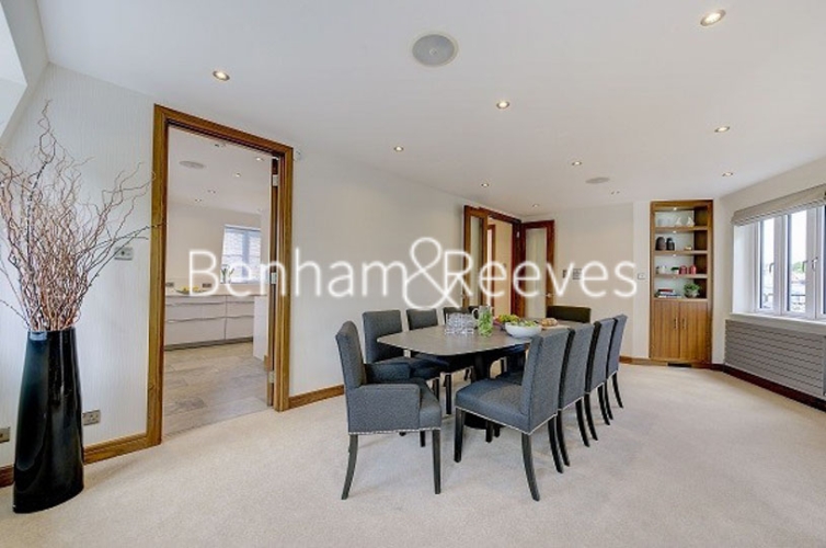 3  bedrooms flat to rent in Tarnbrook Court, Belgravia, SW1W-image 8