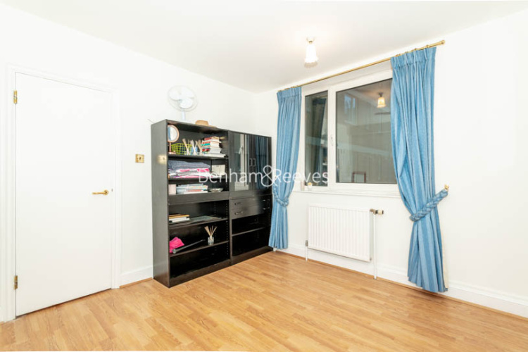 1  bedroom flat to rent in Chelsea Cloisters, Sloane Avenue, SW3-image 9