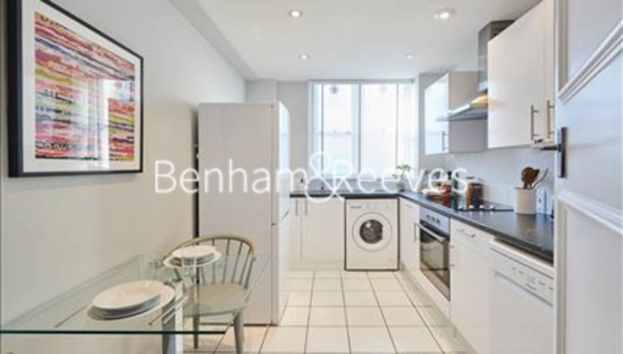 2  bedrooms flat to rent in Hill Street, Mayfair, W1J-image 2